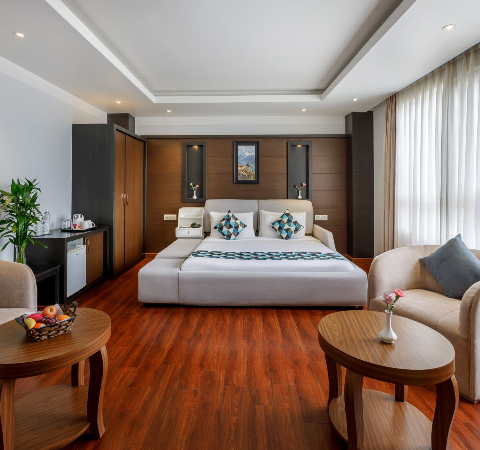 deluxe mater room