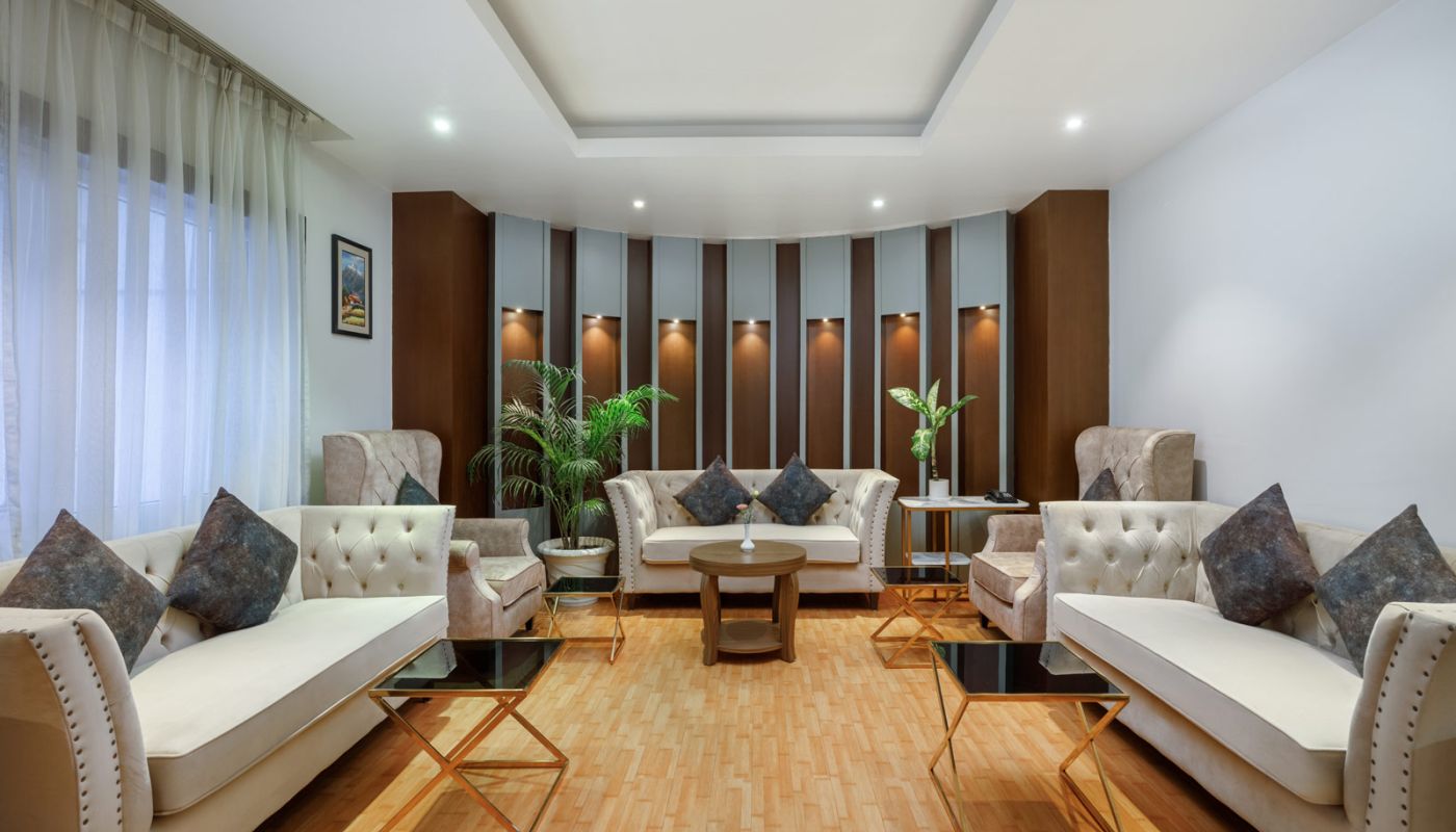 Royal Lounge